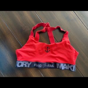 Read workout crop top